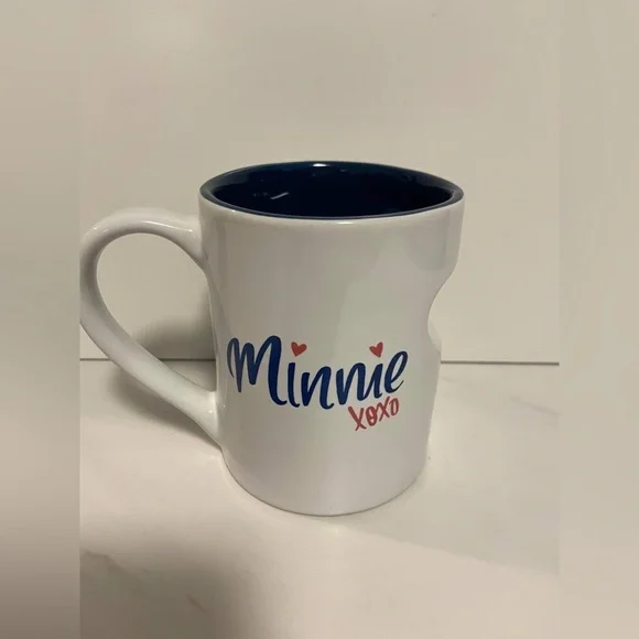 Disney Store Minnie Mouse J’taime mug - Picture 3 of 4